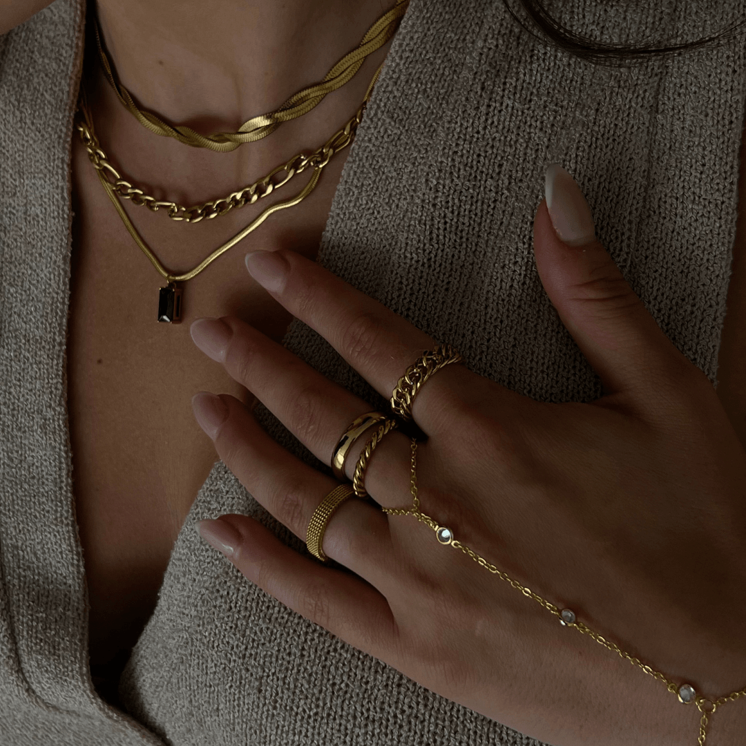 Chained Up Ring - EVRYJEWELS