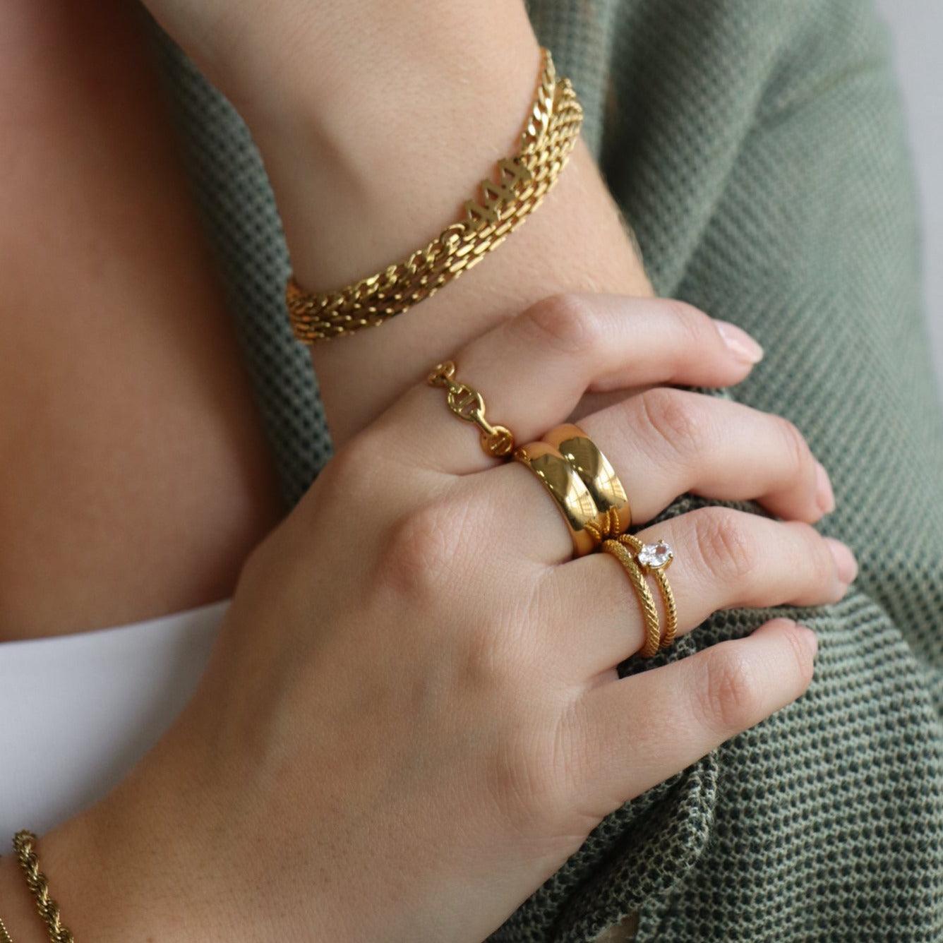 Dolce Ring - EVRYJEWELS