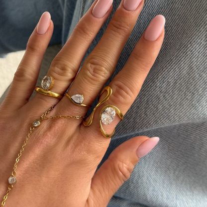 Sweet Swirl Ring - EVRYJEWELS